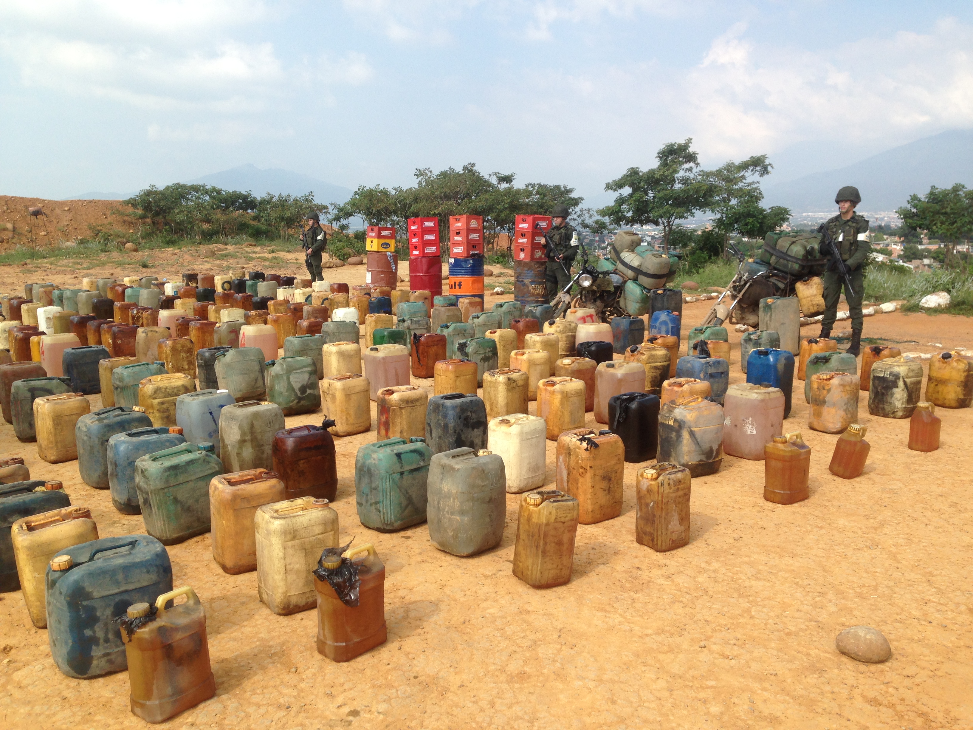 en-zona-rural-de-cucuta-se-realizo-la-operacion-roca-fase-III-contra-el-contrabando-de-hidrocarburos