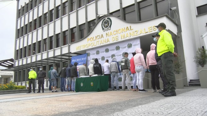 Los capturados serán judicializados por el delito de concierto para delinquir y tráfico de estupefacientes En desarrollo de la operación “AQUILES”, materializamos la captura de 14 personas en Manizales