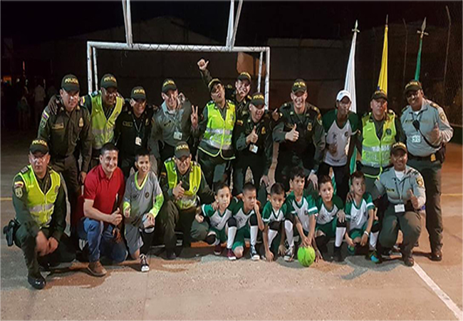 Cumplimos el sueño de nuestros niños en el Guaviare Cumplimos el sueño de nuestros niños en el Guaviare
