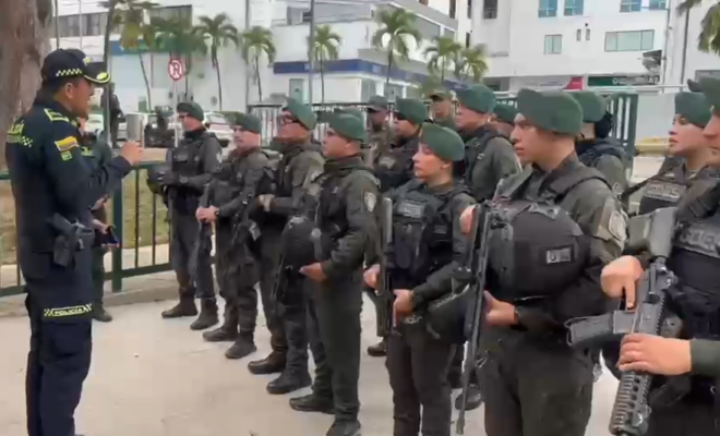 Policías en formación para brindar seguridad