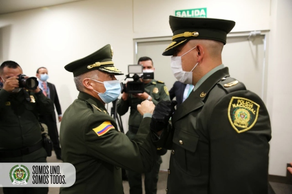 policia-colombia-ascensos-oficiales