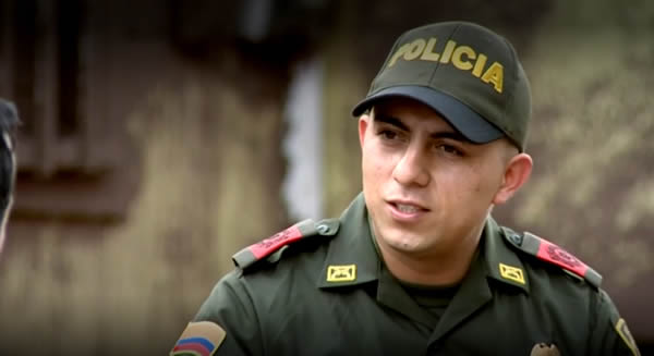 policia-colombia-valientes-patrullero-luvin-amaya