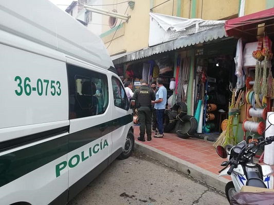 policia_a_traves_de_actividades_diferenciales_logra_disminuir_el_hurto_a_comercio_en_ocana.jpg