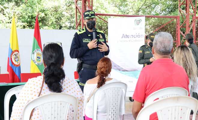 Policía Metropolitana de Neiva, continúa con su programa "cuéntele al comandante" 