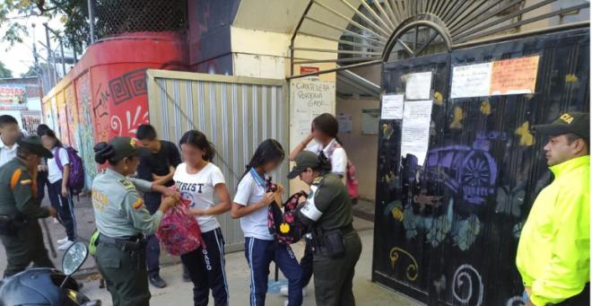 Policía Metropolitana de Neiva realiza planes de control en entornos escolares 