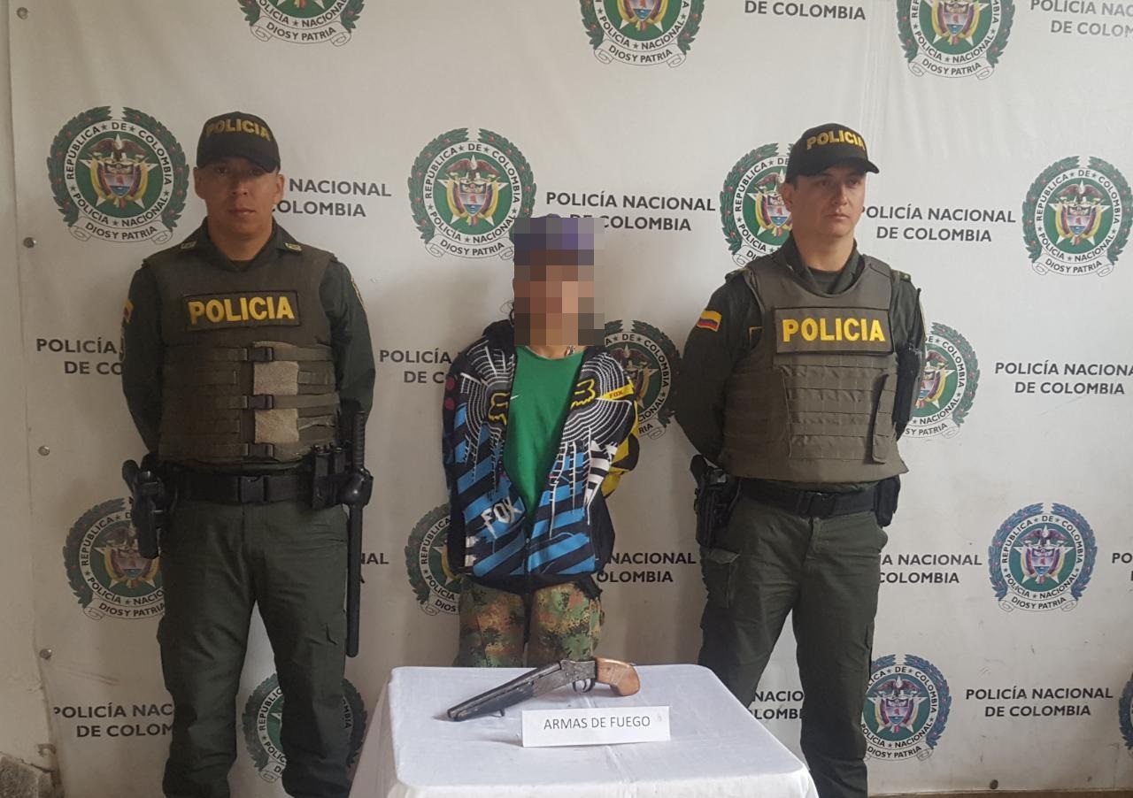 La seguridad presente en Santa Rosa de Cabal  alias "serrucho" detenido nuevamente por porte ilegal de armas de fuego