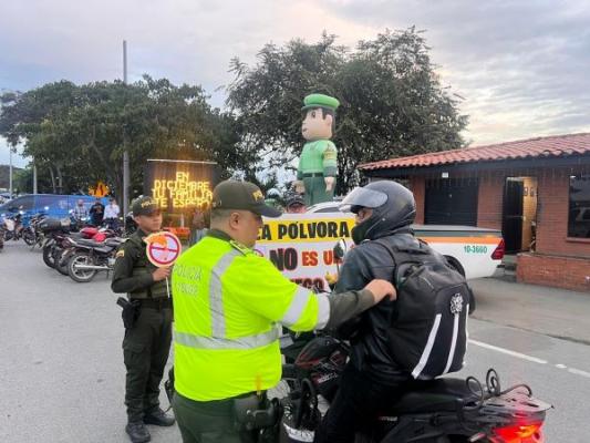 refuerzo de seguridad vial