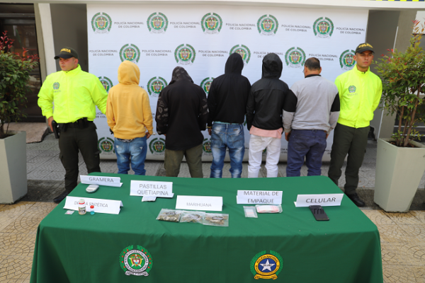 Se dedicaban a la comercialización de sustancias estupefacientes Se dedicaban a la comercialización de sustancias estupefacientes