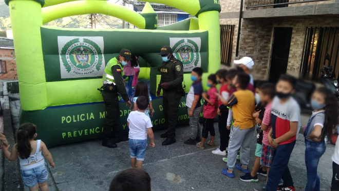 “Vacaciones recreativas vamos por un millón de sonrisas”  En temporada de vacaciones, realizamos actividades preventivas con los niños, niñas y adolescentes