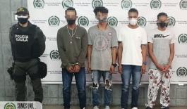Capturados 4 delincuentes cuando recibían $400.000 producto de una extorsión Capturados 4 delincuentes cuando recibían $400.000 producto de una extorsión