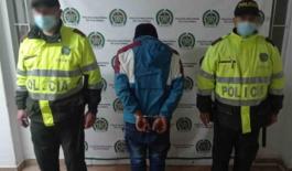 Policía captura a un ciudadano por el delito de acceso carnal abusivo con menor de 14 años Capturado.