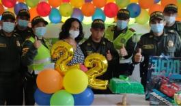 cumplimos el sueño de ser policía por un día Celebramos con mucha alegría los 22 años de edad