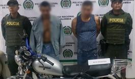 Evitamos hechos delictivos con arma de fuego en-doncello-se-movilizaban-en-una-moto-con-arma-de-fuego-ilegal