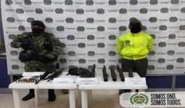 En trabajo articulado con el ejército nacional realizamos el hallazgo de una caleta con material bélico En-trabajo-articulado-con-el-ejército-nacional-realizamos-el-hallazgo-de-una-caleta-con-material-bélico