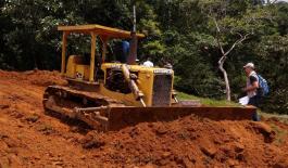 Sin permiso de la autoridad ambiental realizaba remoción de cobertura vegetal y subsuelo evitamos-que-siguieran.afectando-el-medio-ambiente