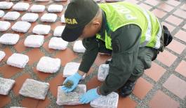 Incautamos-en-las últimas-horas-195.000-gramos-de-marihuana Gracias-a-la-pericia-y-suspicacia-de-los-uniformados-permitió-lograr-este-importante-resultado