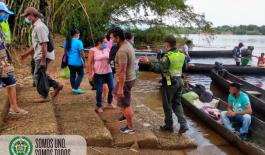 Labores_en_ comunidad_ del_ Vaupés