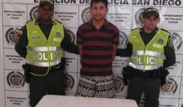 Lo-capturamos-por-causarle-una-herida-con-un-arma-cortopunzante-a-ciudadana-de-70-años Lo-capturamos-por-causarle-una-herida-con-un-arma-cortopunzante-a-ciudadana-de-70-años