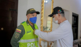 Alcalde de Cartagena condecora a Patrullero por su ejemplar actuación Patrullero-condecorado-por-alcalde-de-Cartagena