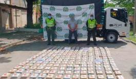 Policía Nacional incauto 221.000 dosis de cocaína en la troncal del Magdalena Medio policia-magdalena-medio-capturado-cocaina