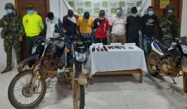 desarticulamos banda delincuencial Los Monarca en Montelíbano Se logró capturar a siete personas e incautar armas de fuego, celulares y motocicletas de alto cilindraje.