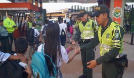 Afianzamos en la confianza de niños, niñas y adolescentes que se dirigen a sus aulas. Esta jornada fue coordinada con la secretaria de Educación Departamental